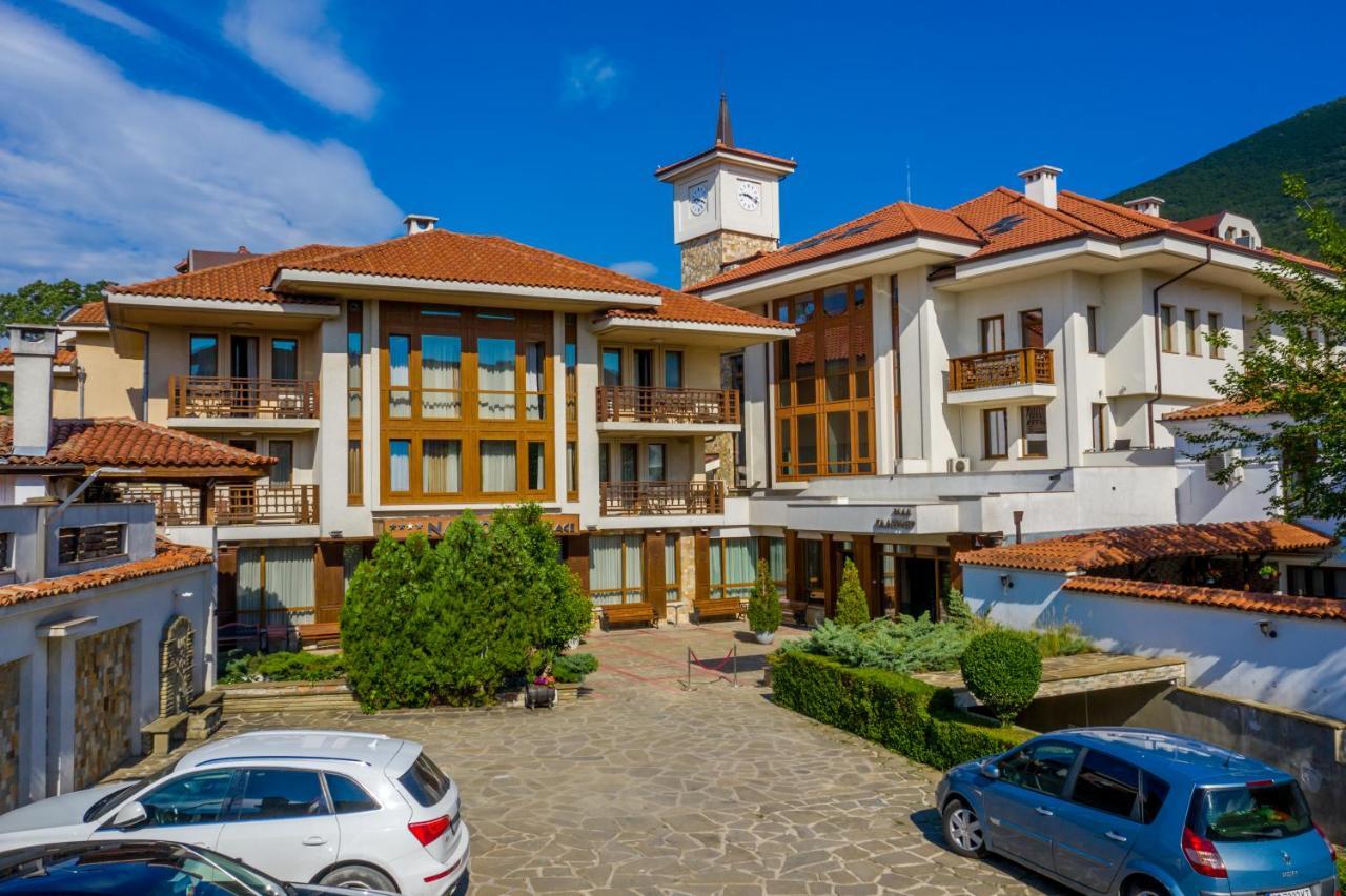 National Palace Wine & Spa Hotel Sliven 外观 照片